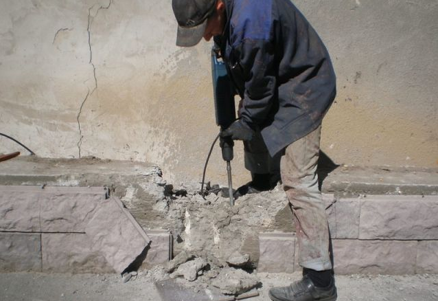 демонтаж бетона